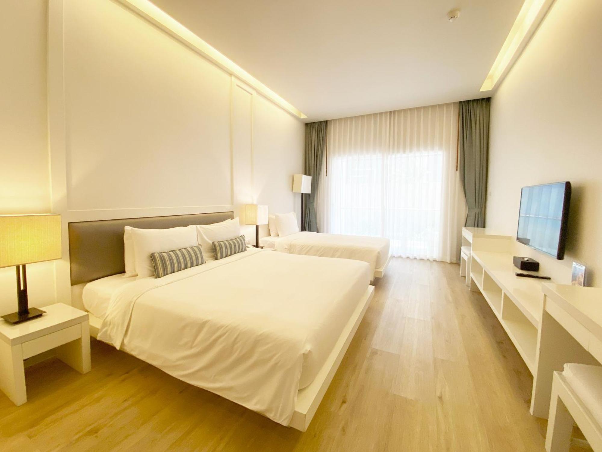 Nap Patong Hotel Phuket Buitenkant foto